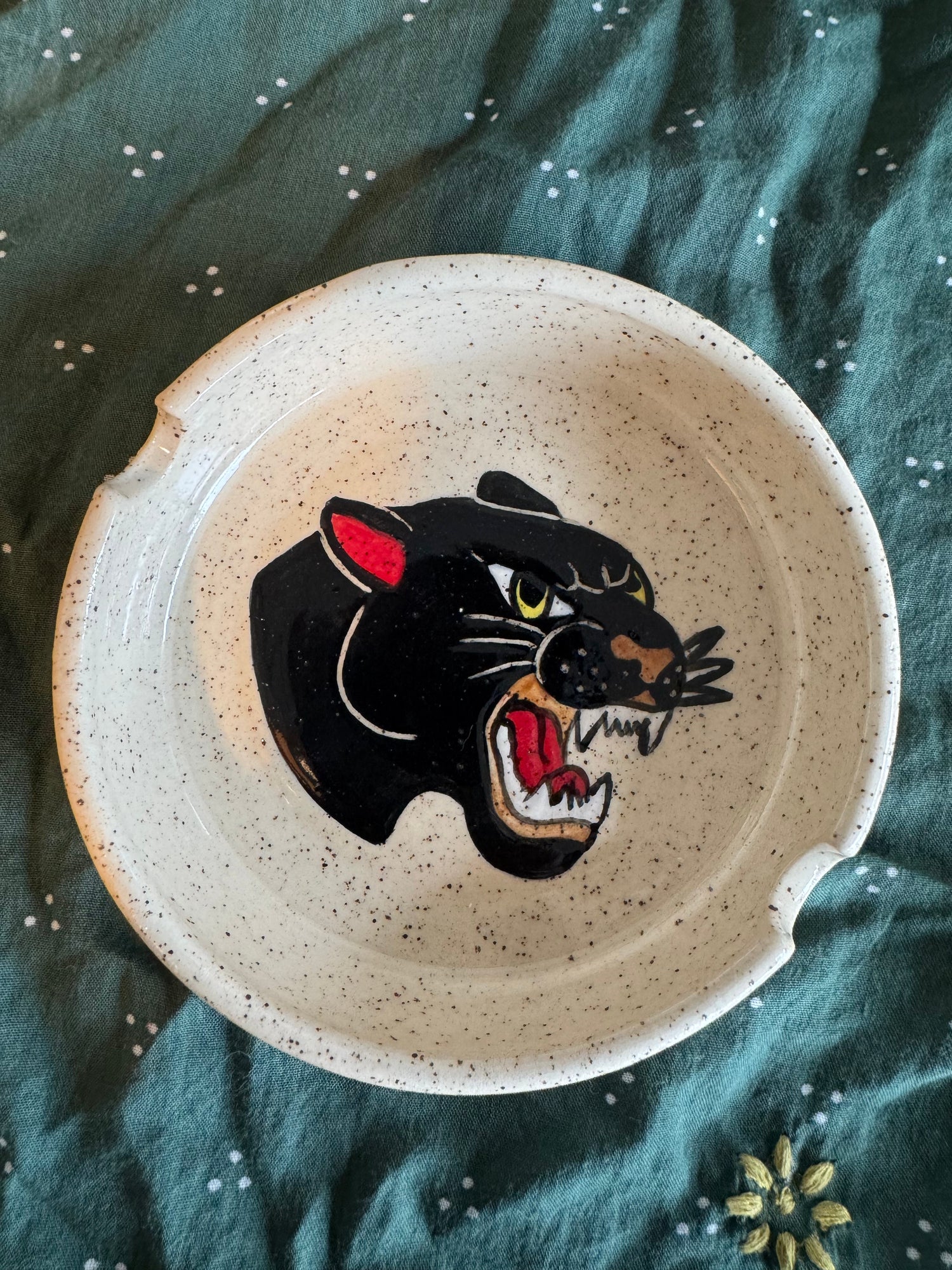 Ashtrays/Dishes