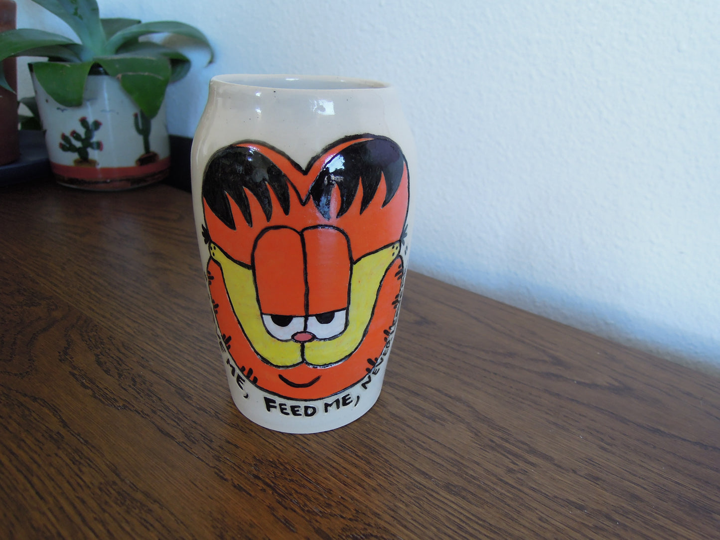 garfield vase