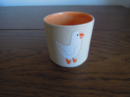 ambiguous white bird cup