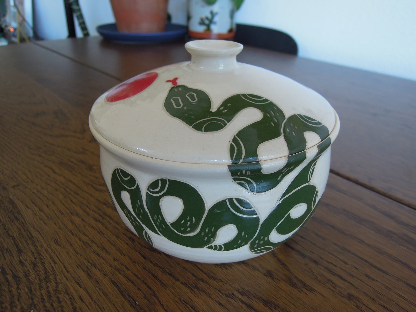 green snake jar